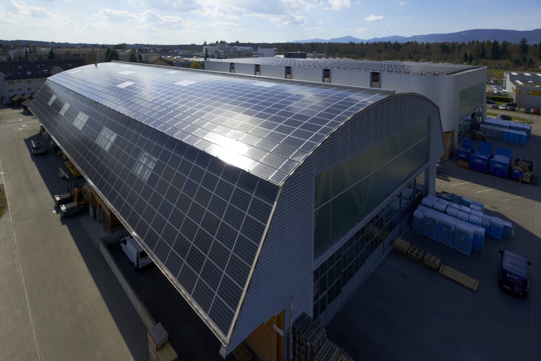 Unsere beiden Solaranlagen in Langenthal produzieren insgesamt 700.000 kWh